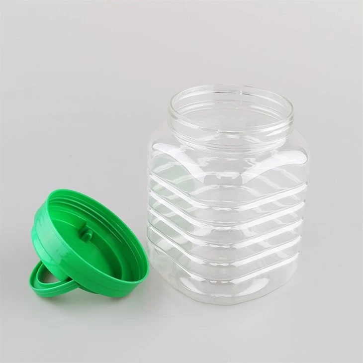 1100ml Plastic Square Jars With Green Lids in stock